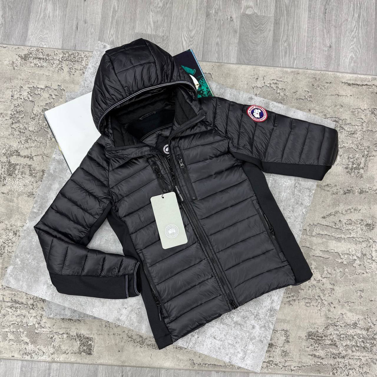 colour: black 