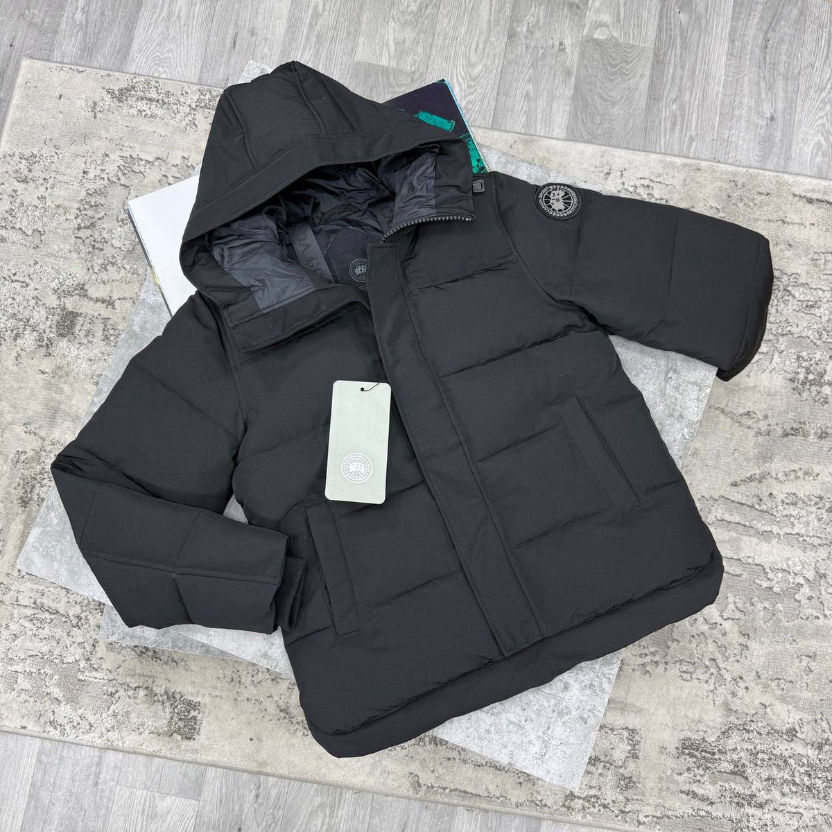 colour:  black