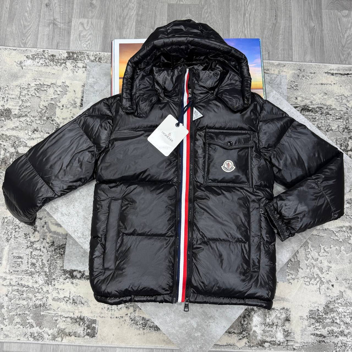 colour:  black