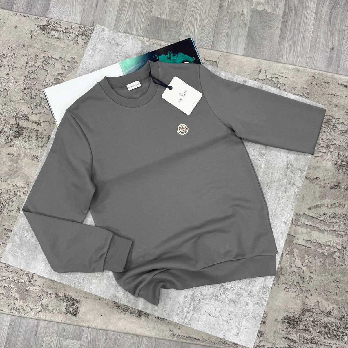 colour:  grey