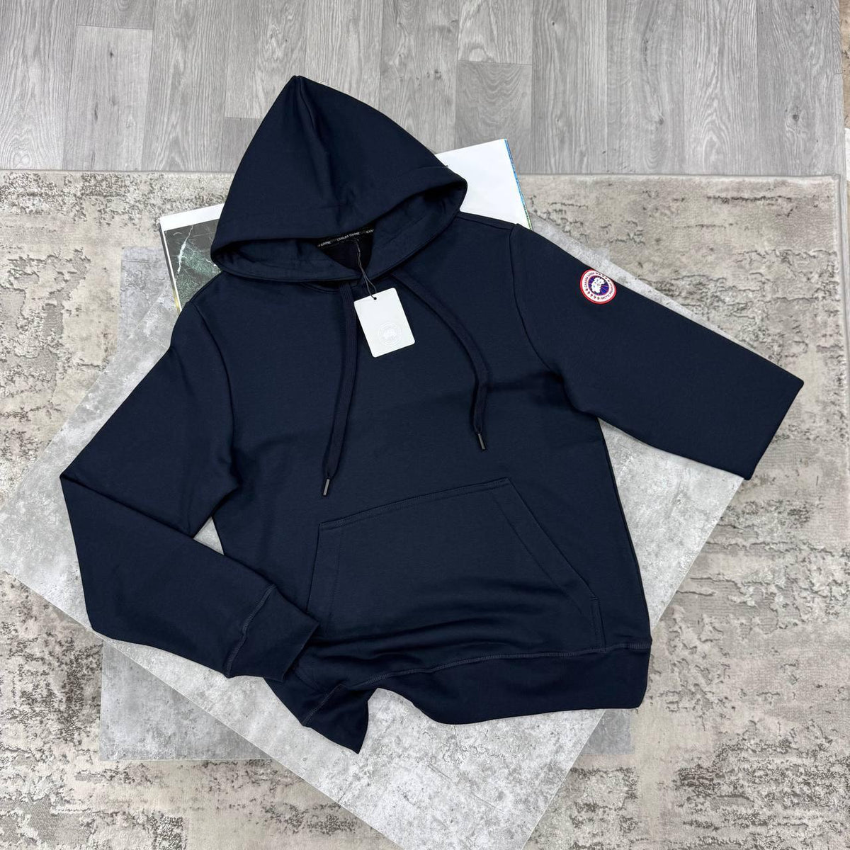 colour:  navy blue 