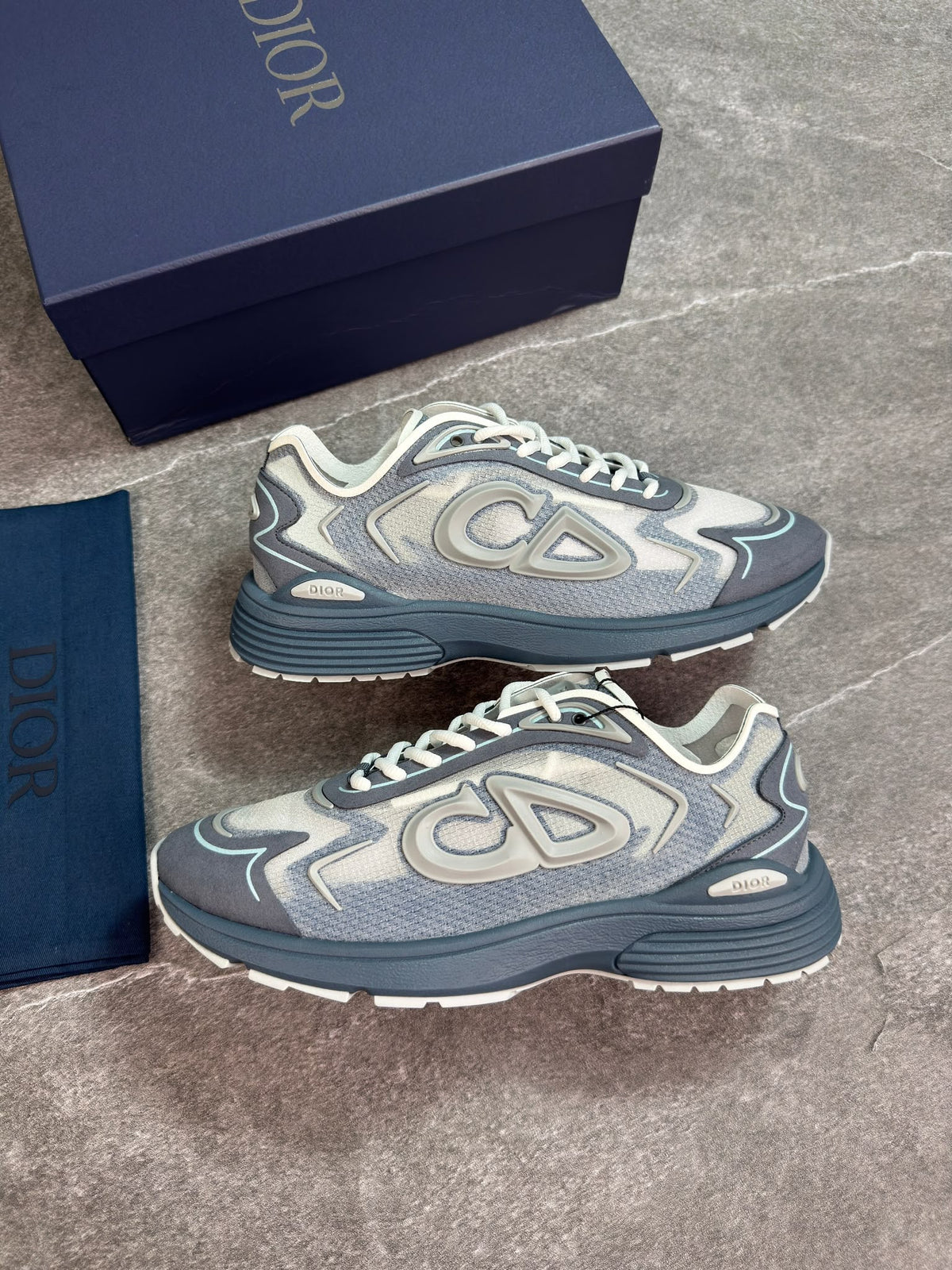 CD B30s - Sky blue