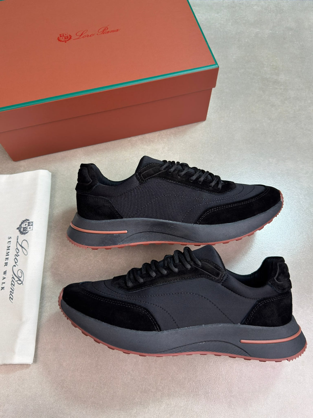 LP runners -  Dark grey & black