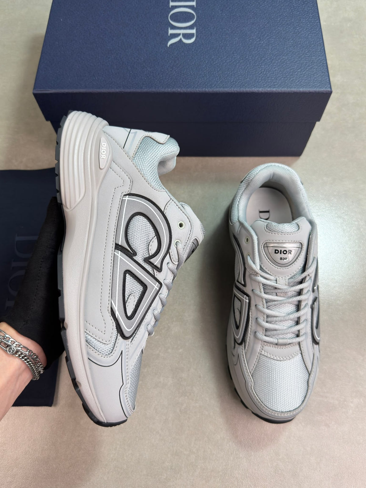 CD B30s - Light grey